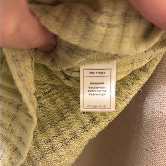 Monrow Ribbed Tank Top - Picture 4 of 8